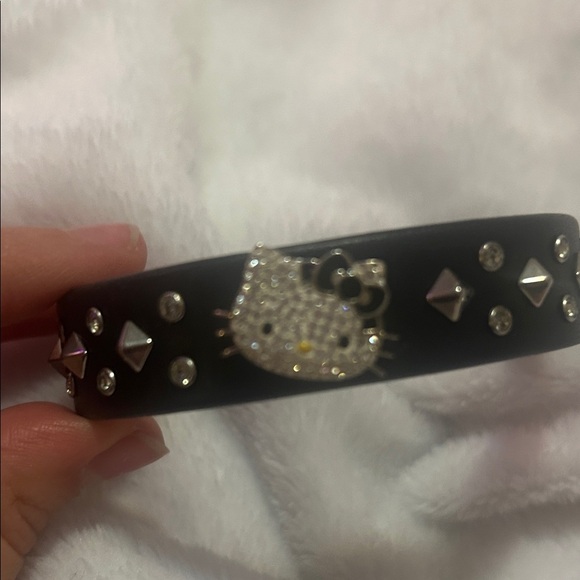 Swarvoski Hello kitty Sanrio goth Black leather Studded Bracelet - Picture 5 of 7